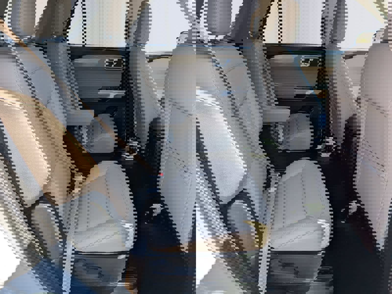 Used 2023 Ford Explorer XLT w/ Equipment Group 202A image 9