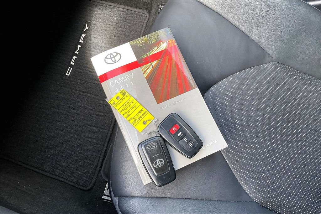 Used 2021 Toyota Camry XSE w/ Carpet Mat Package (TMS) FWD image 11