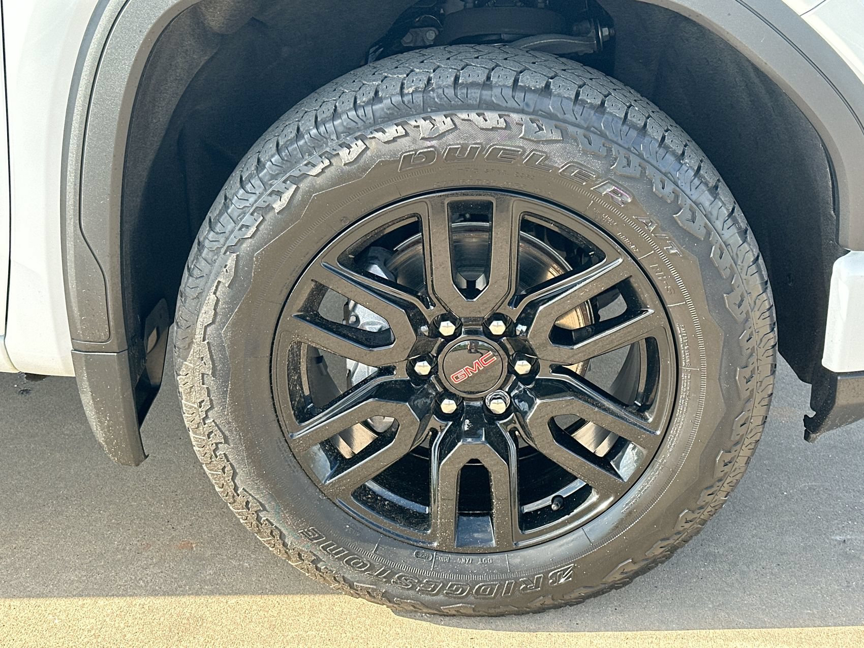Used 2024 GMC Sierra 1500 Elevation AWD/4WD image 10