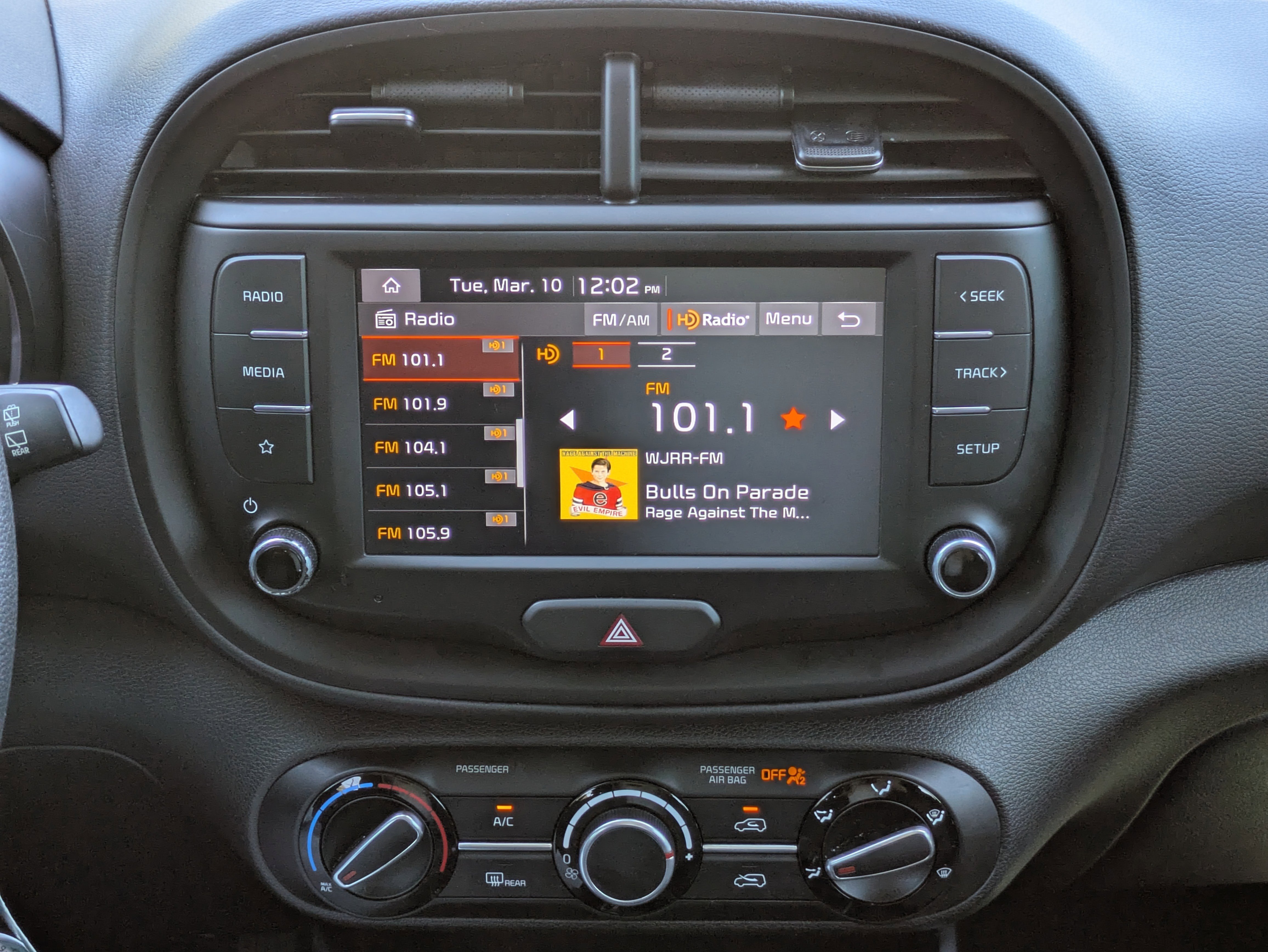 Used 2024 Kia Soul LX image 18