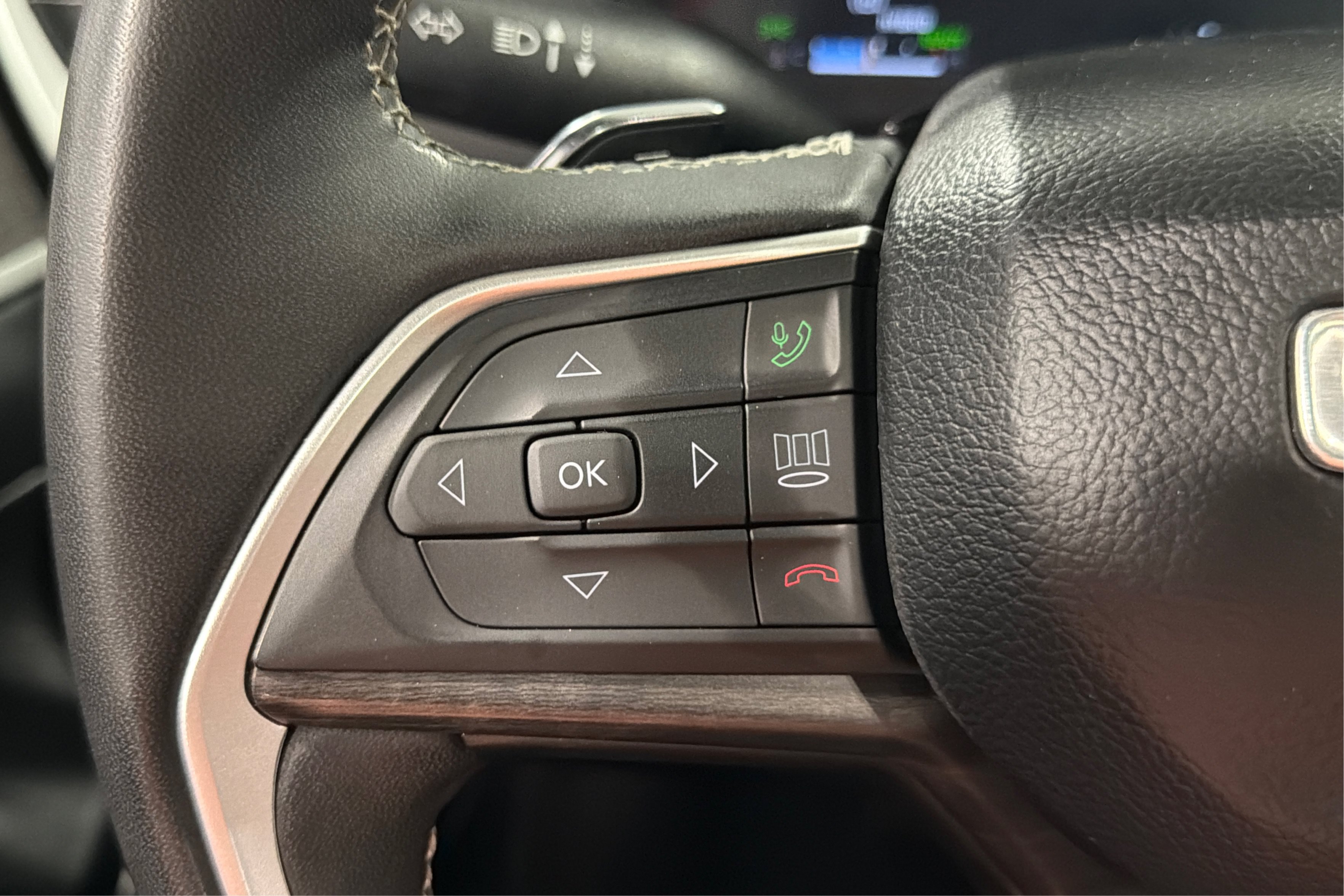 Used 2024 Jeep Grand Cherokee Limited 4xe AWD/4WD image 25