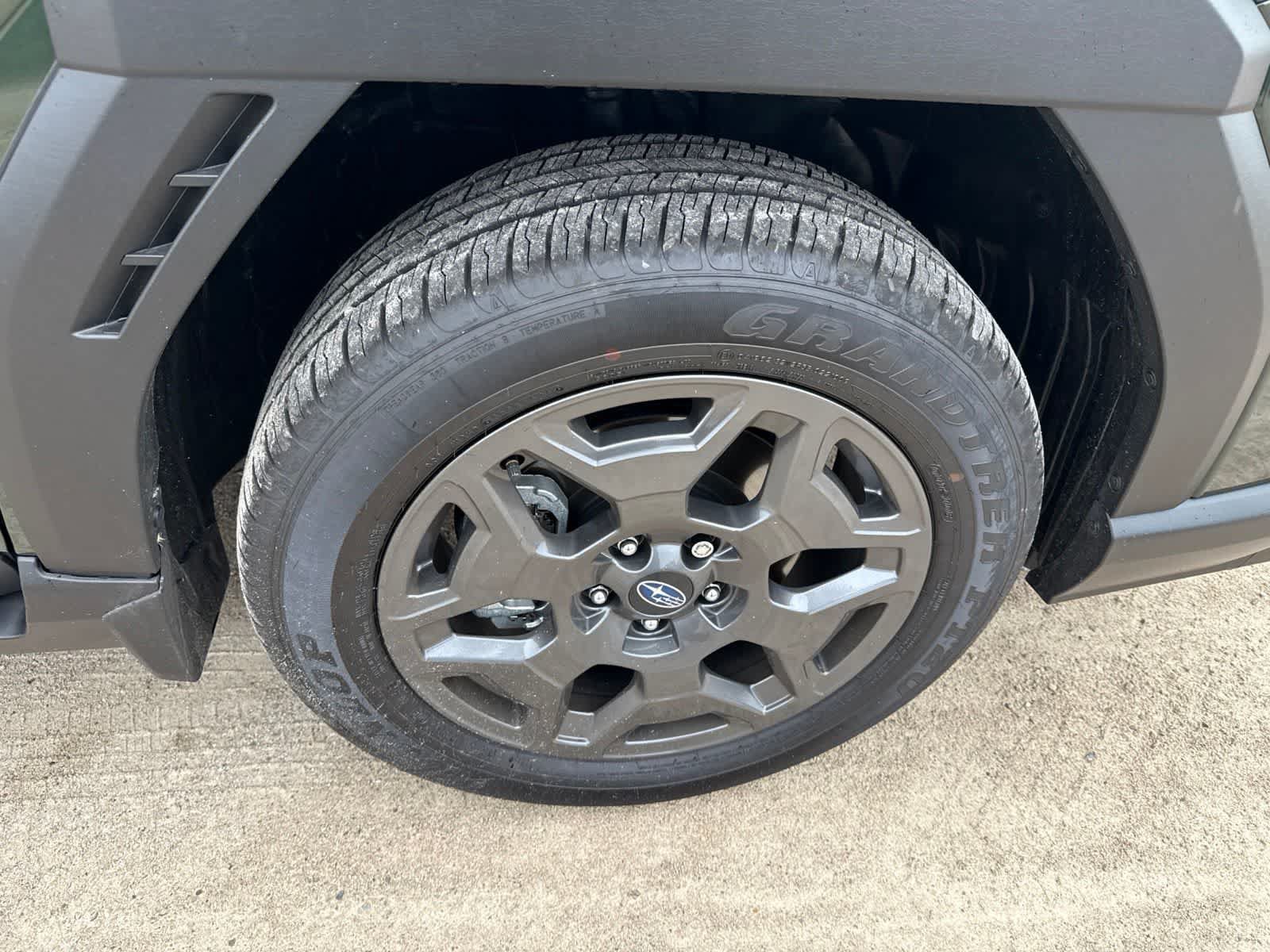 Certified 2026 Subaru Outback Premium AWD/4WD image 5