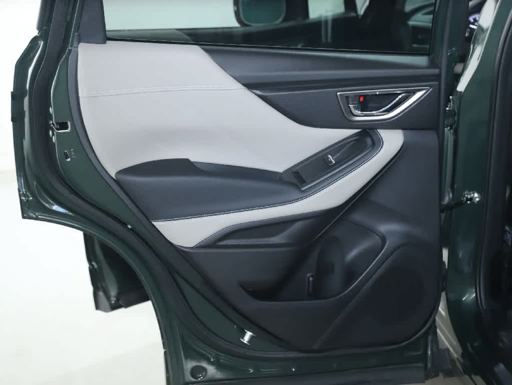 Used 2024 Subaru Forester Limited AWD/4WD image 13
