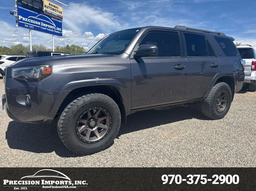 Used 2018 Toyota 4Runner SR5 image 2