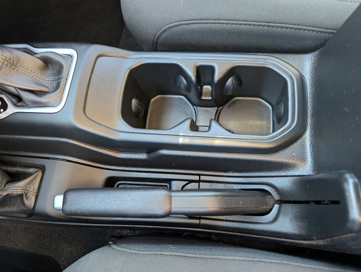 Used 2018 Jeep Wrangler Unlimited Sport S image 26