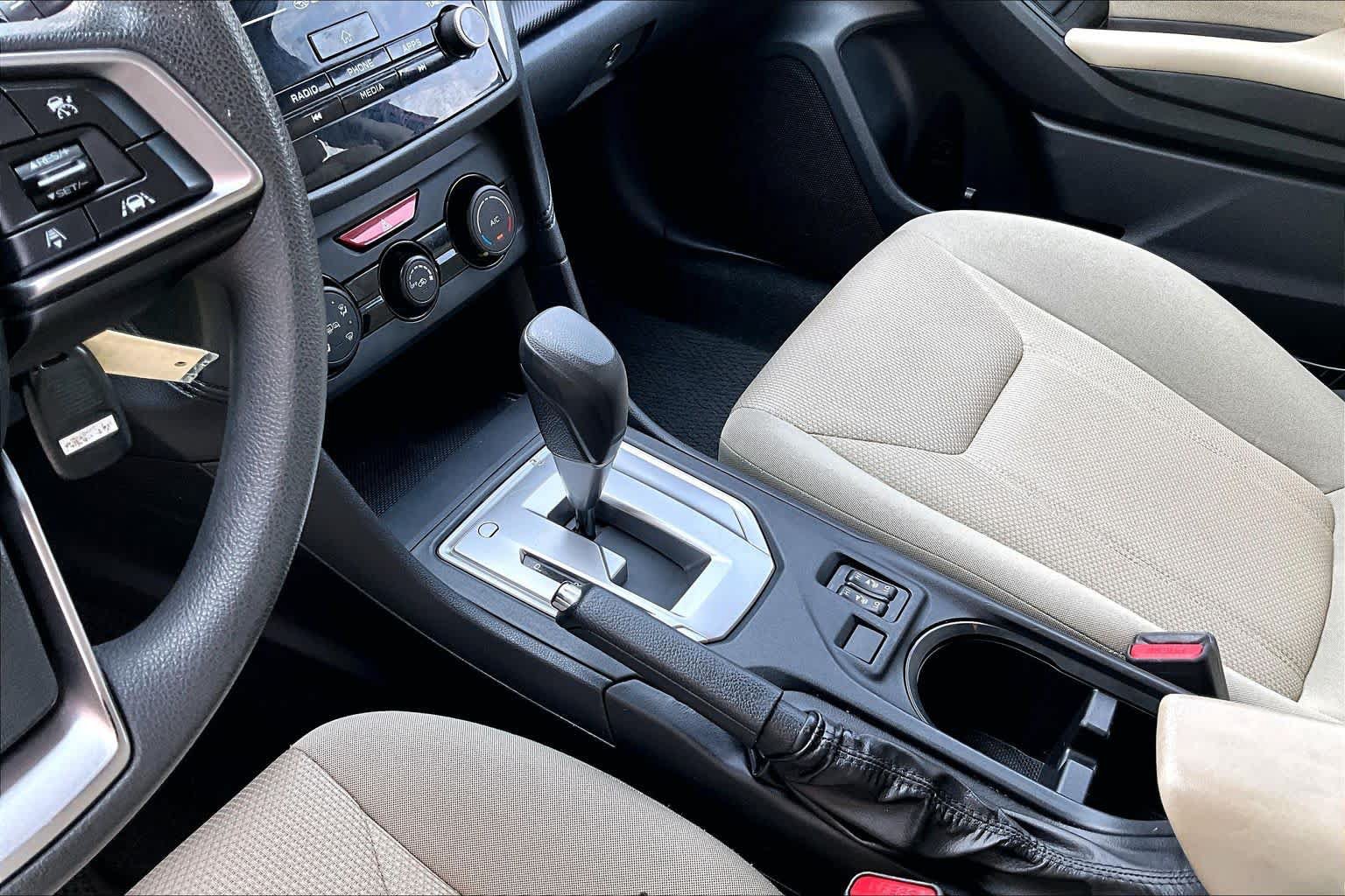 Used 2018 Subaru Impreza 2.0i Premium w/ Eyesight & BSD & Rcta AWD/4WD image 17