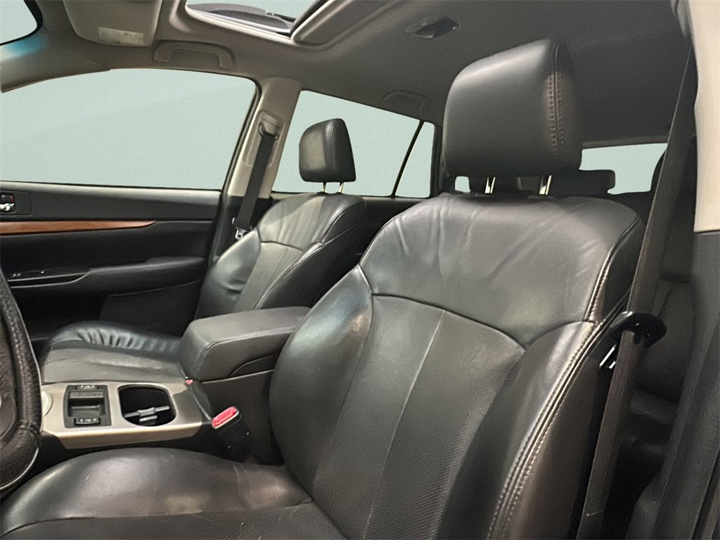 Used 2013 Subaru Outback 2.5i Limited w/ Moonroof Pkg image 8