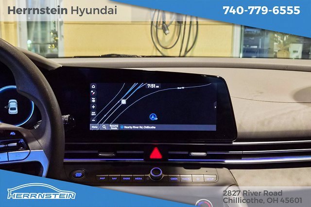 Used 2024 Hyundai Elantra SEL image 10