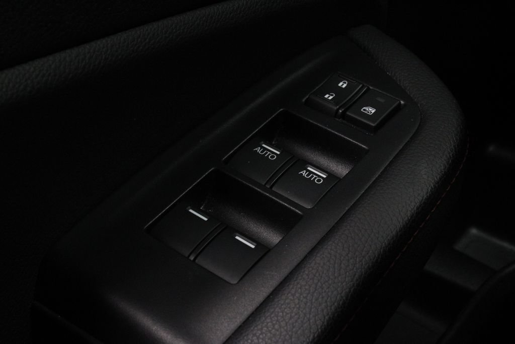 Used 2025 Honda Ridgeline Black Edition image 22