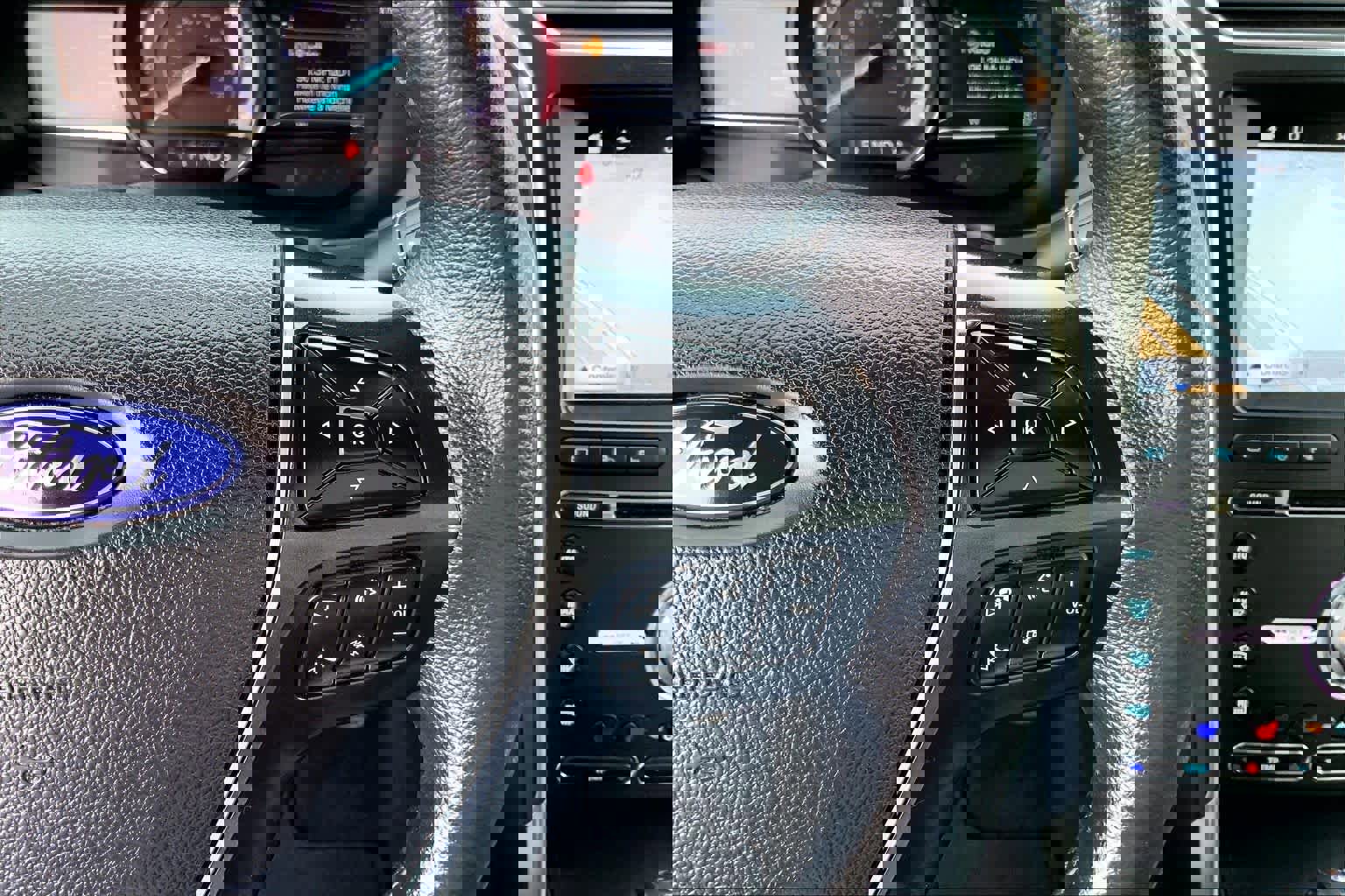 Used 2018 Ford Explorer Limited w/ Equipment Group 301A image 22