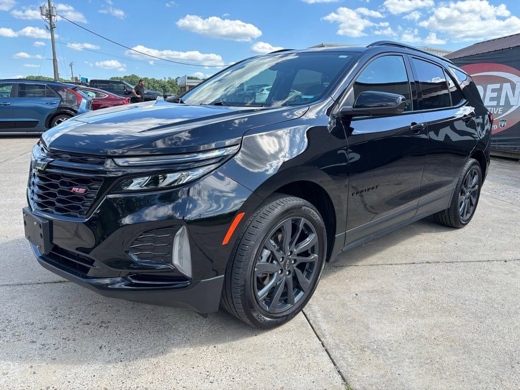 Used 2024 Chevrolet Equinox RS AWD/4WD image 3