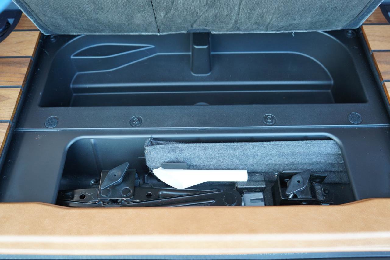 Used 2025 Ford Bronco Badlands image 75