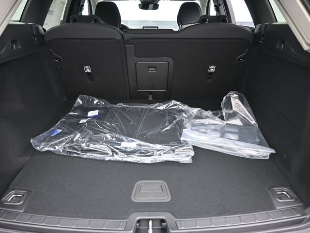 New 2026 Volvo XC60 B5 Core w/ Climate Package image 30