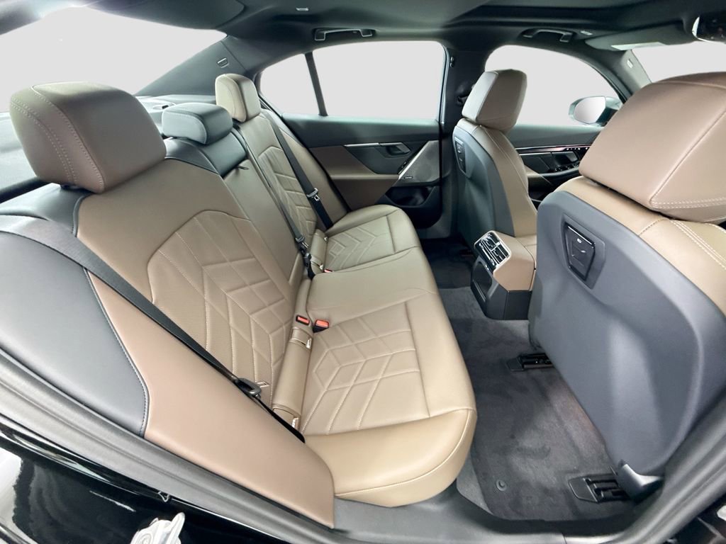 New 2027 BMW 530i xDrive AWD/4WD image 21