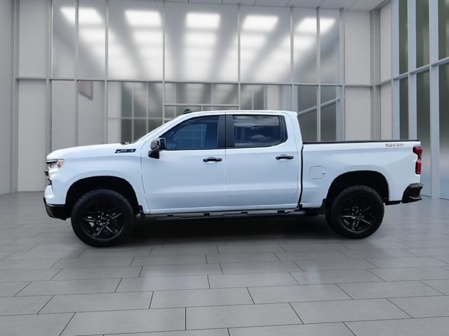 Used 2023 Chevrolet Silverado 1500 LT Trail Boss w/ LPO, Dark Essentials Package image 5