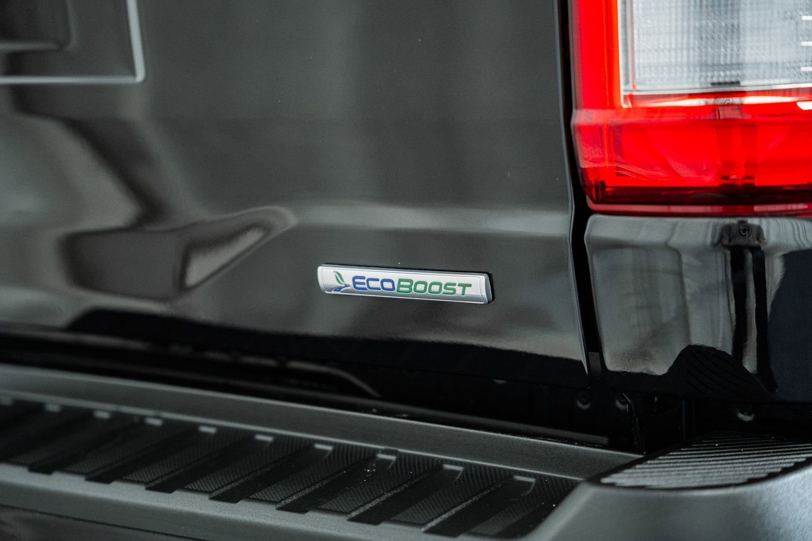 Certified 2023 Ford F150 Lariat w/ Equipment Group 502A High image 9