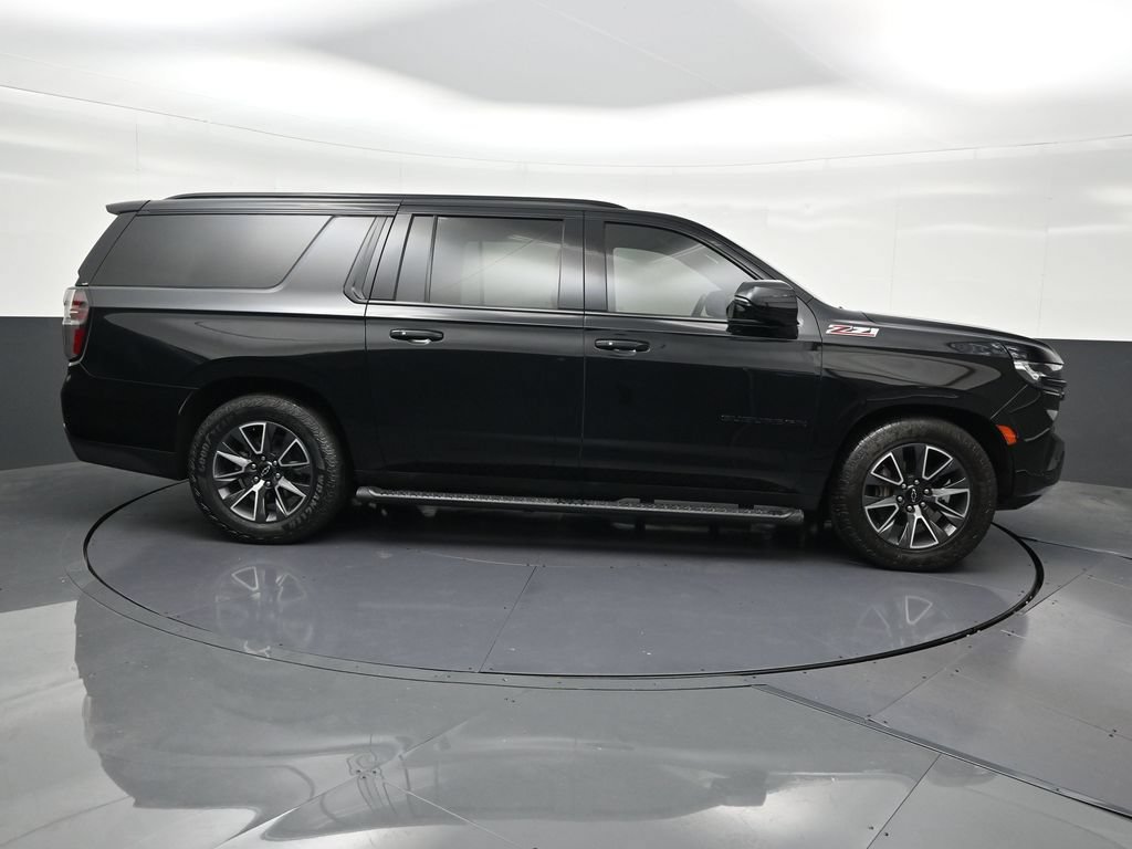 Used 2024 Chevrolet Suburban Z71 w/ Z71 Off-Road Package AWD/4WD image 7