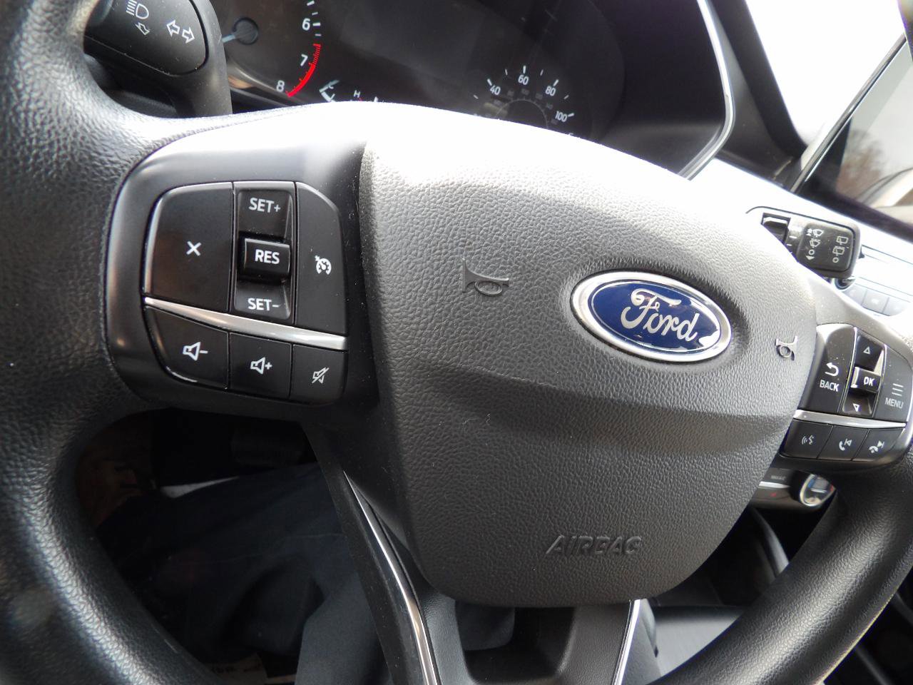 Used 2020 Ford Escape SE image 11
