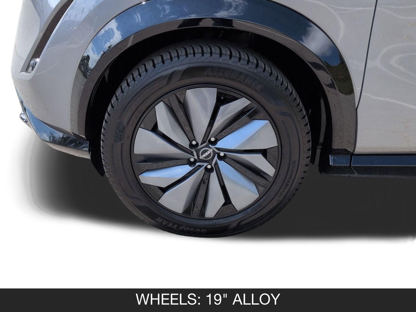 Used 2023 Nissan Ariya AWD image 11