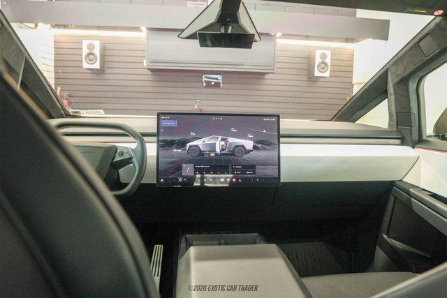 Used 2024 Tesla Cybertruck AWD Crew Cab image 17