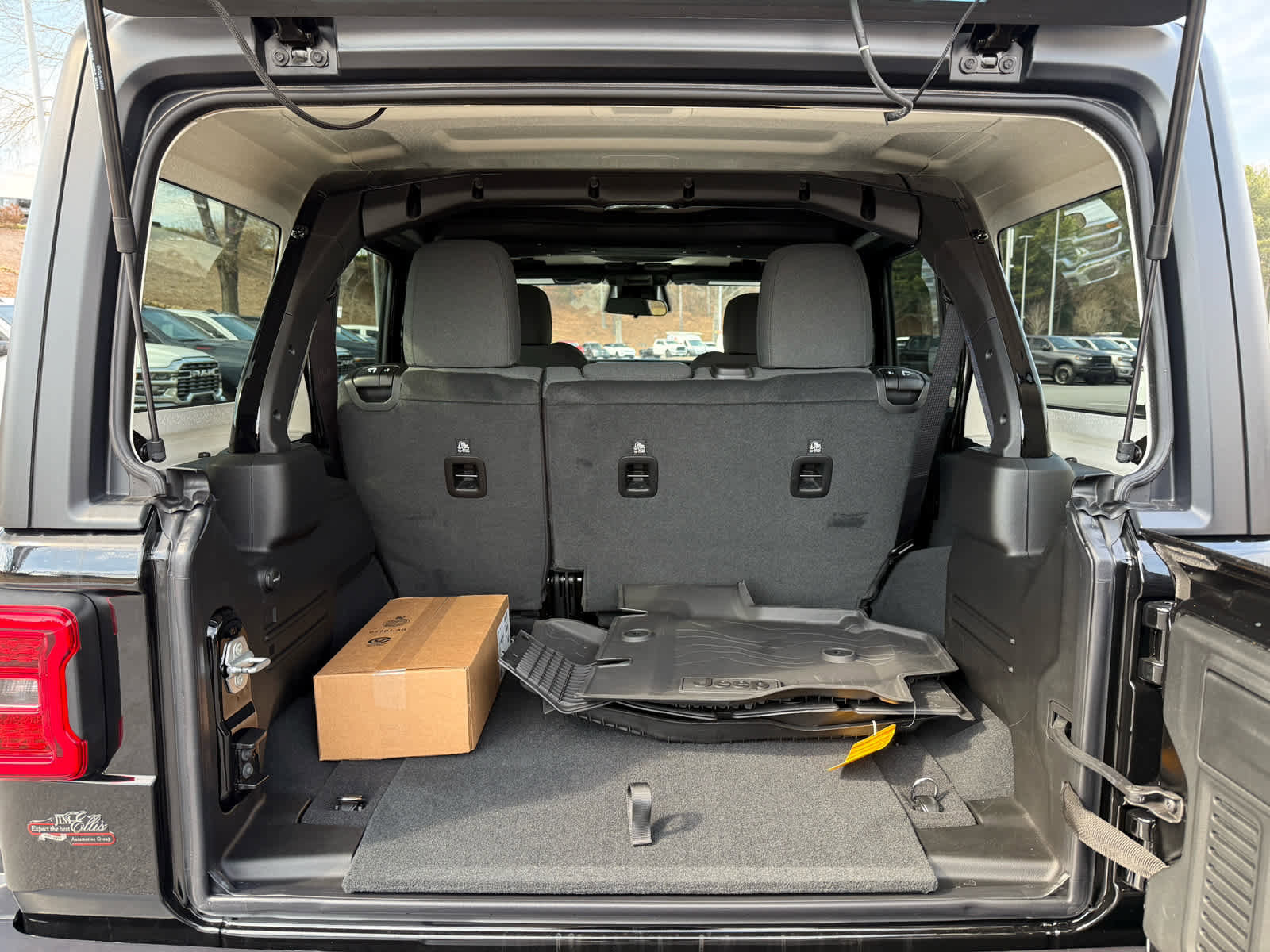 New 2026 Jeep Wrangler Unlimited Sport AWD/4WD image 30