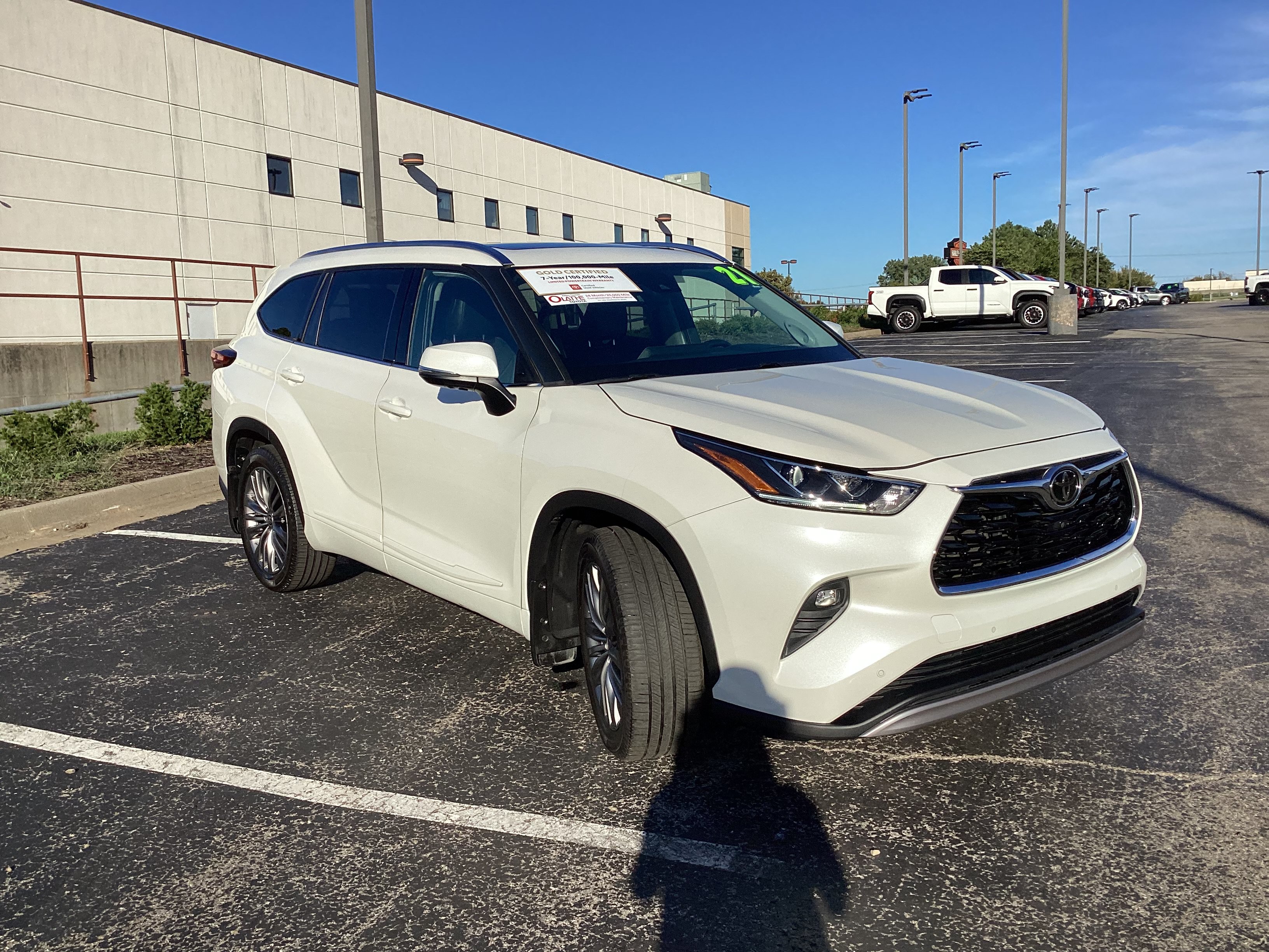 Certified 2021 Toyota Highlander Platinum AWD/4WD image 21