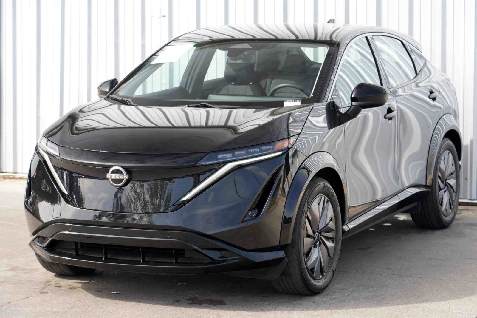 Used 2024 Nissan Ariya FWD image 42