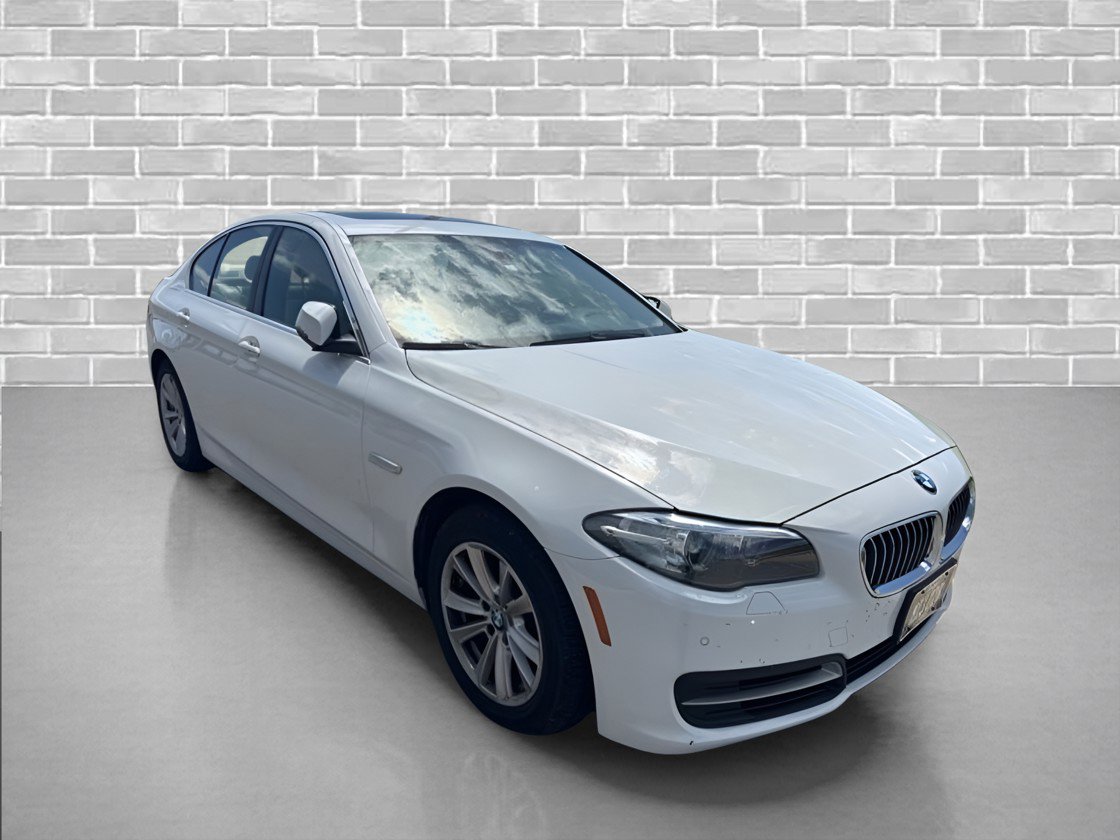 Used 2014 BMW 528i xDrive Sedan AWD/4WD image 3