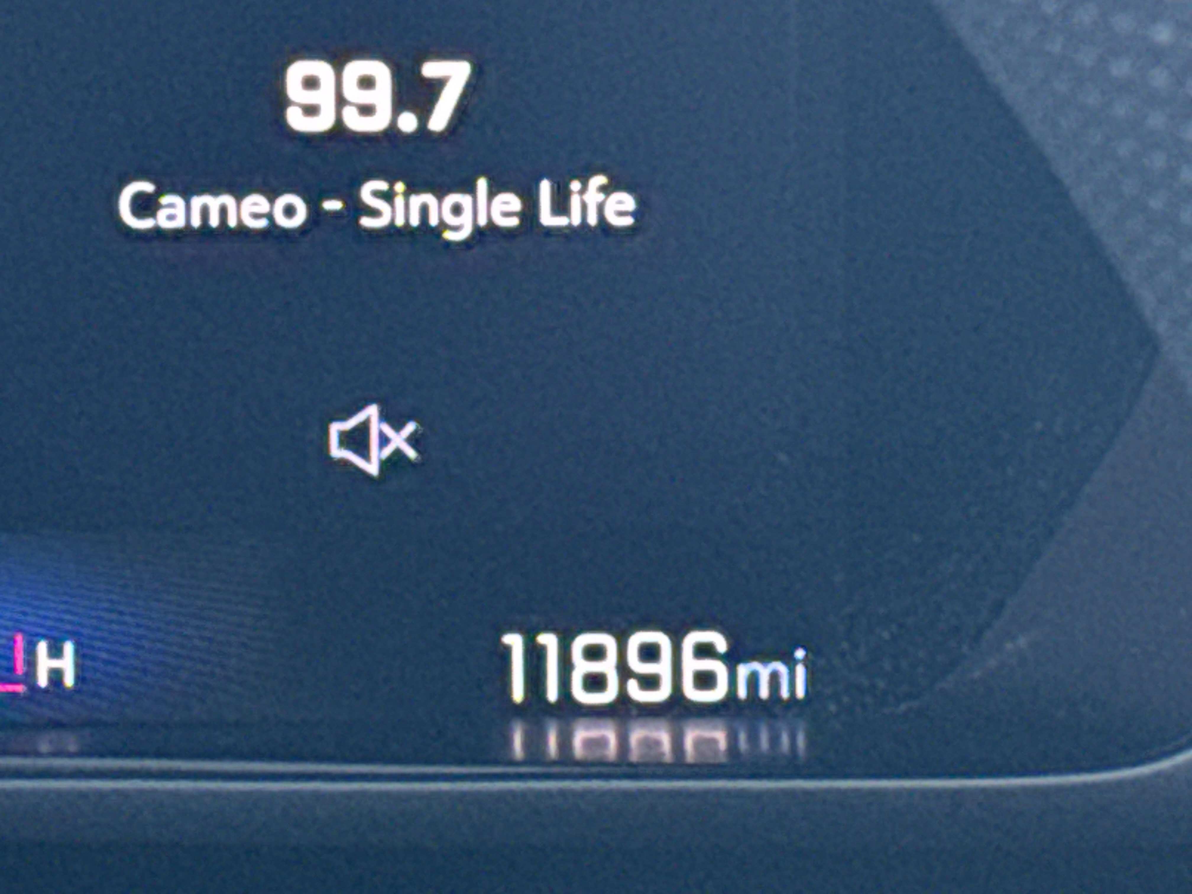 Used 2024 Chevrolet Colorado Trail Boss w/ Technology Package image 22