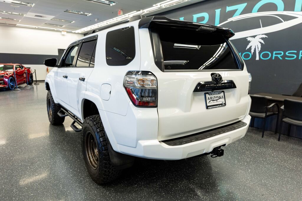 Used 2020 Toyota 4Runner Venture image 8