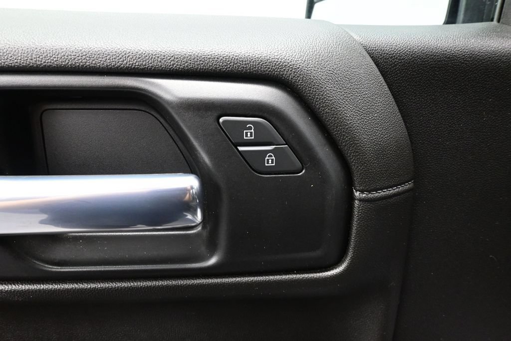 Used 2021 Chevrolet Silverado 1500 RST AWD/4WD image 29