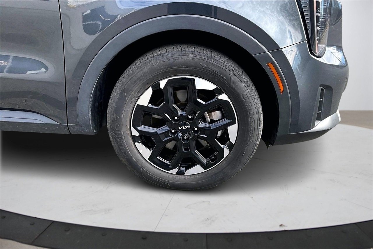 Used 2024 Kia Sorento S image 35