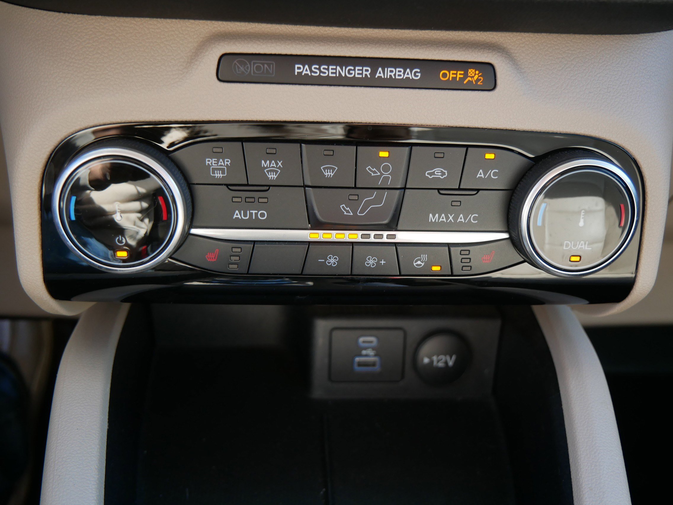 Certified 2022 Ford Escape SEL AWD/4WD image 23