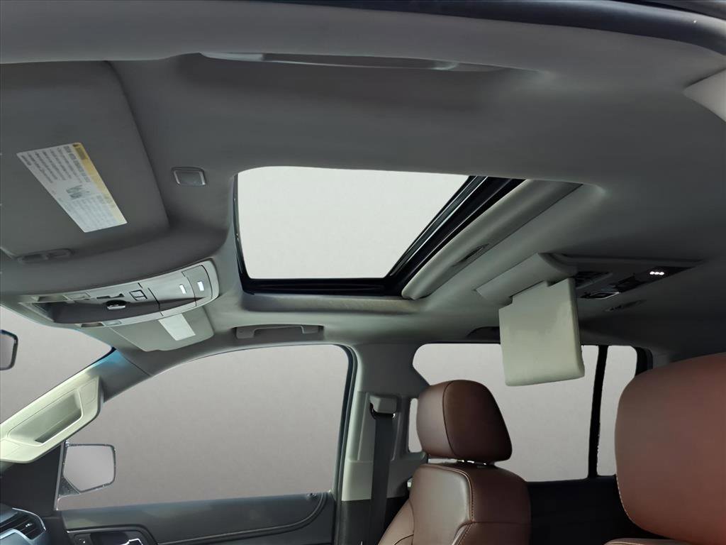 Used 2019 Chevrolet Suburban Premier w/ Premier Plus Edition image 34