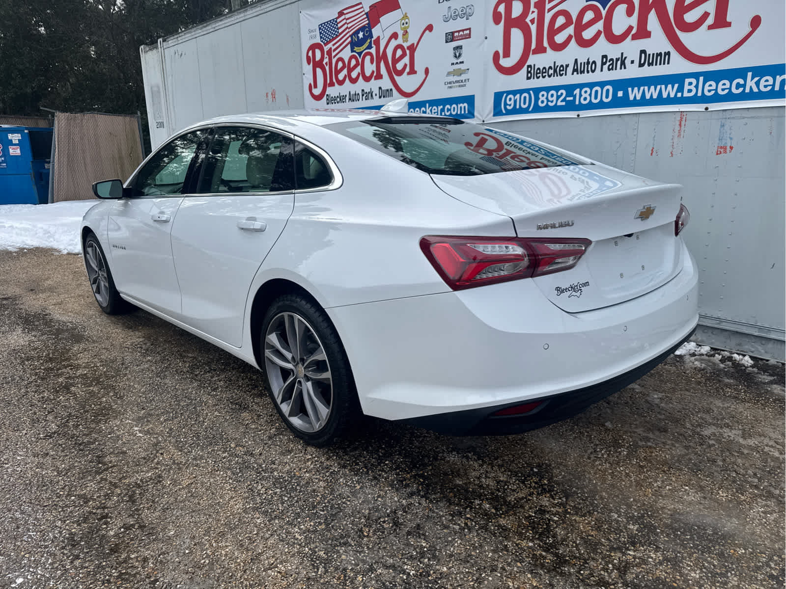 Used 2024 Chevrolet Malibu LT FWD image 9