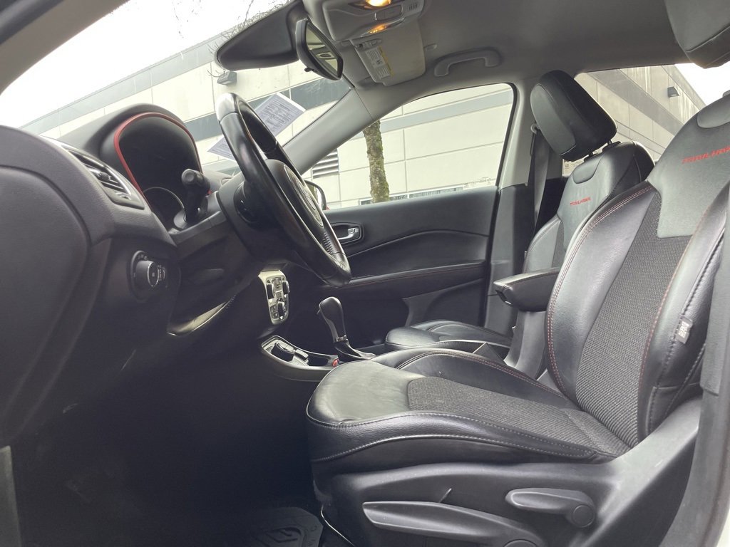 Used 2020 Jeep Compass Trailhawk image 10