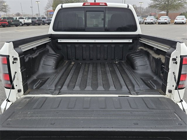 Used 2022 Nissan Frontier SV image 11