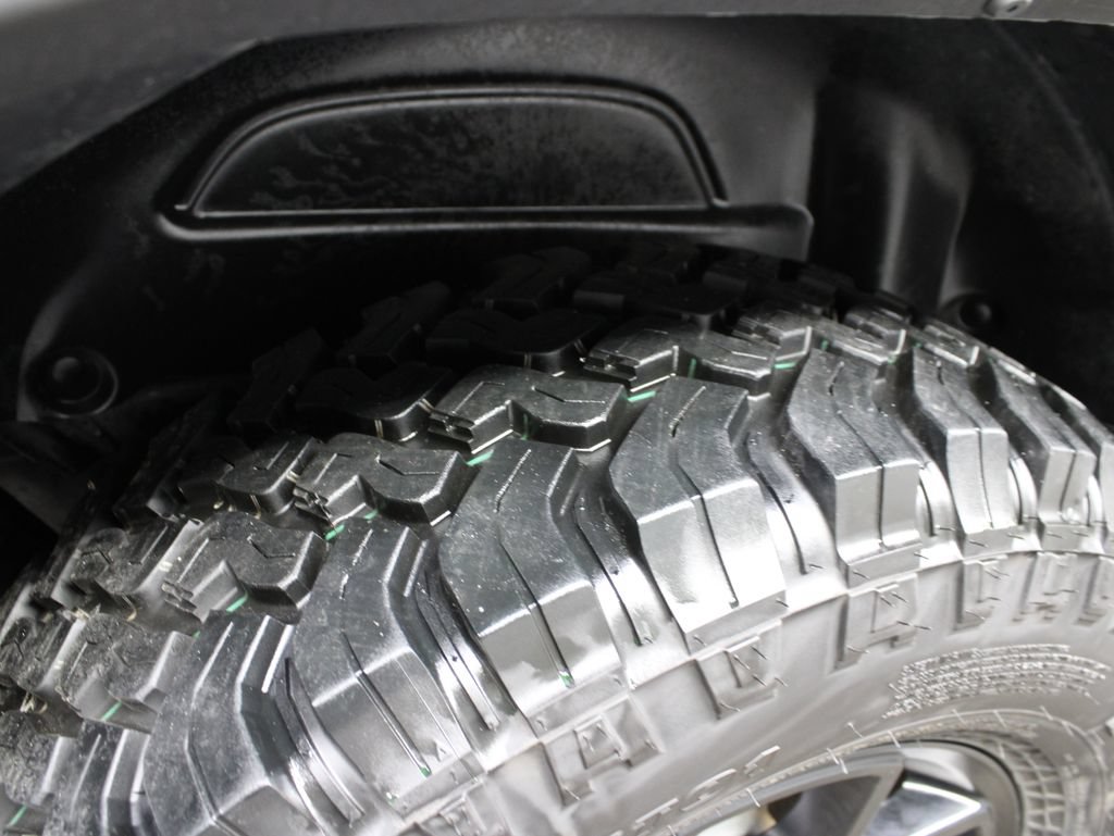 Used 2024 Jeep Wrangler Sport AWD/4WD image 33
