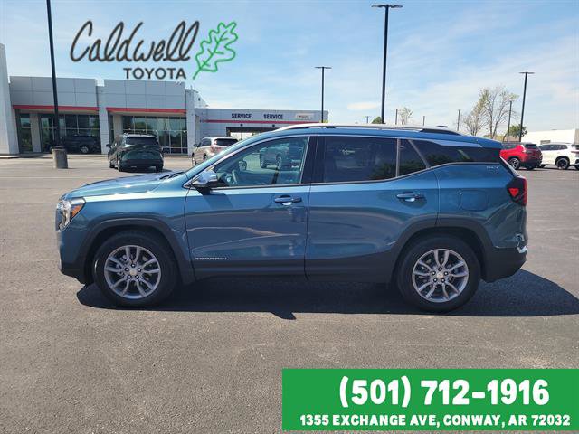 Used 2024 GMC Terrain SLT image 8