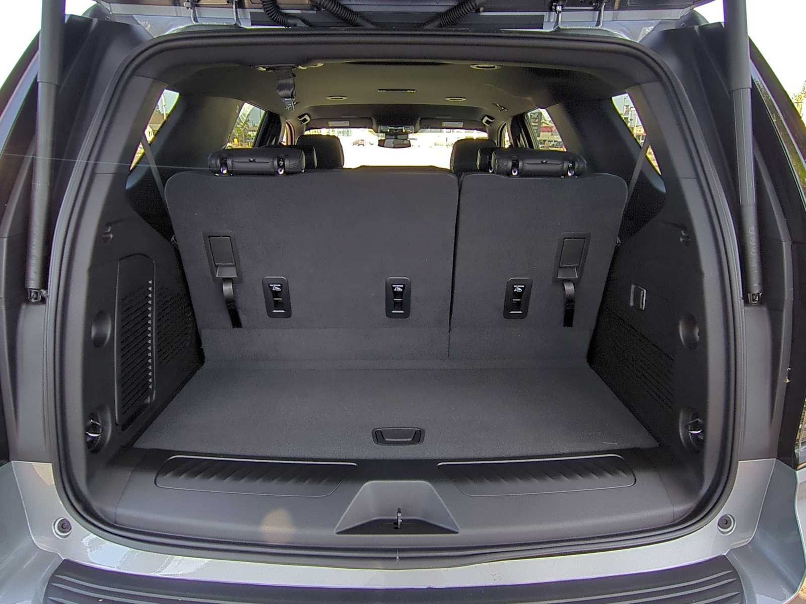 New 2026 Chevrolet Tahoe LT RWD image 25