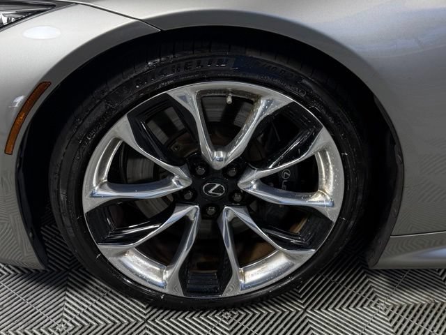 Used 2018 Lexus LC 500 Coupe w/ Performance Package RWD image 27