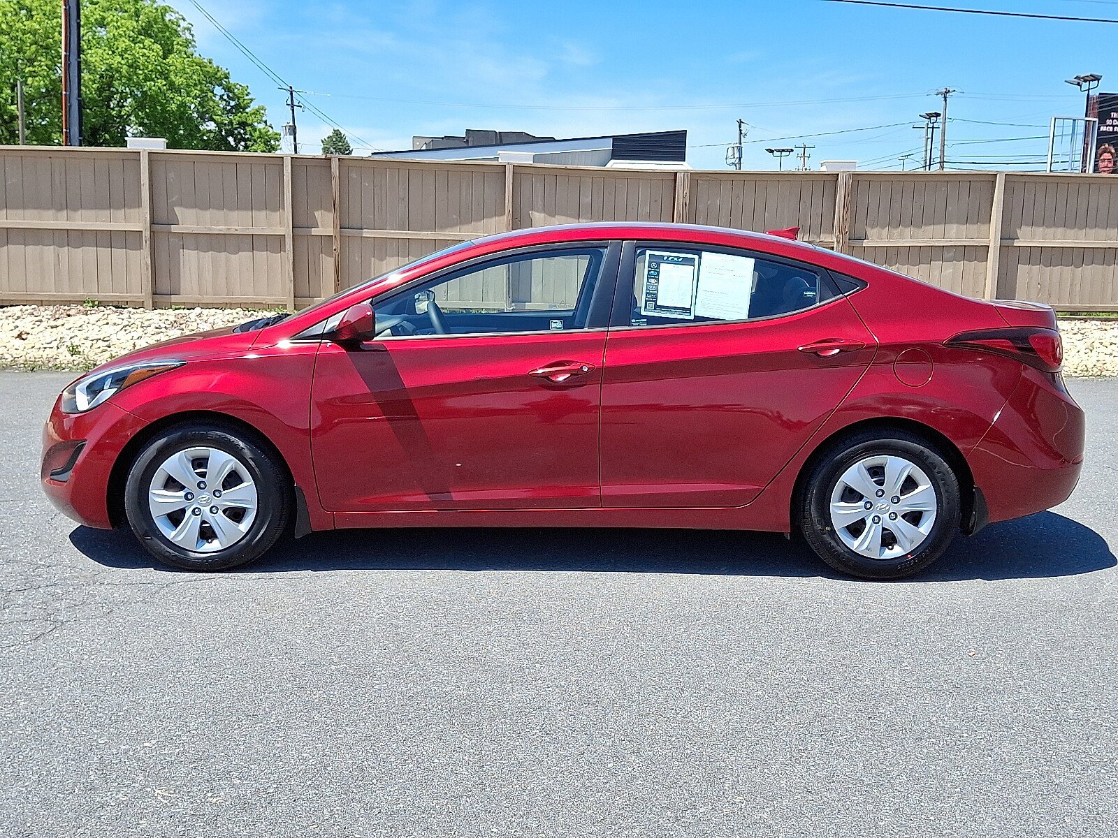 Used 2016 Hyundai Elantra SE FWD image 9