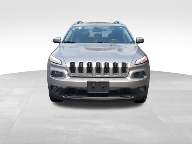 Used 2018 Jeep Cherokee Latitude Plus w/ Comfort/Convenience Group AWD/4WD image 8