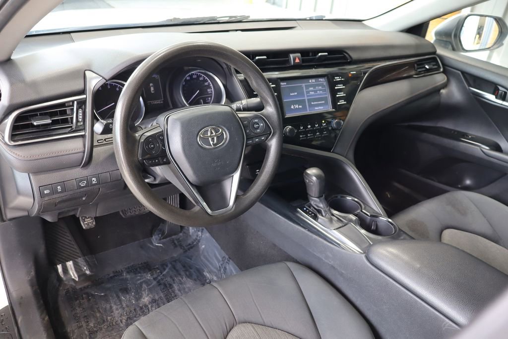 Used 2019 Toyota Camry LE image 21