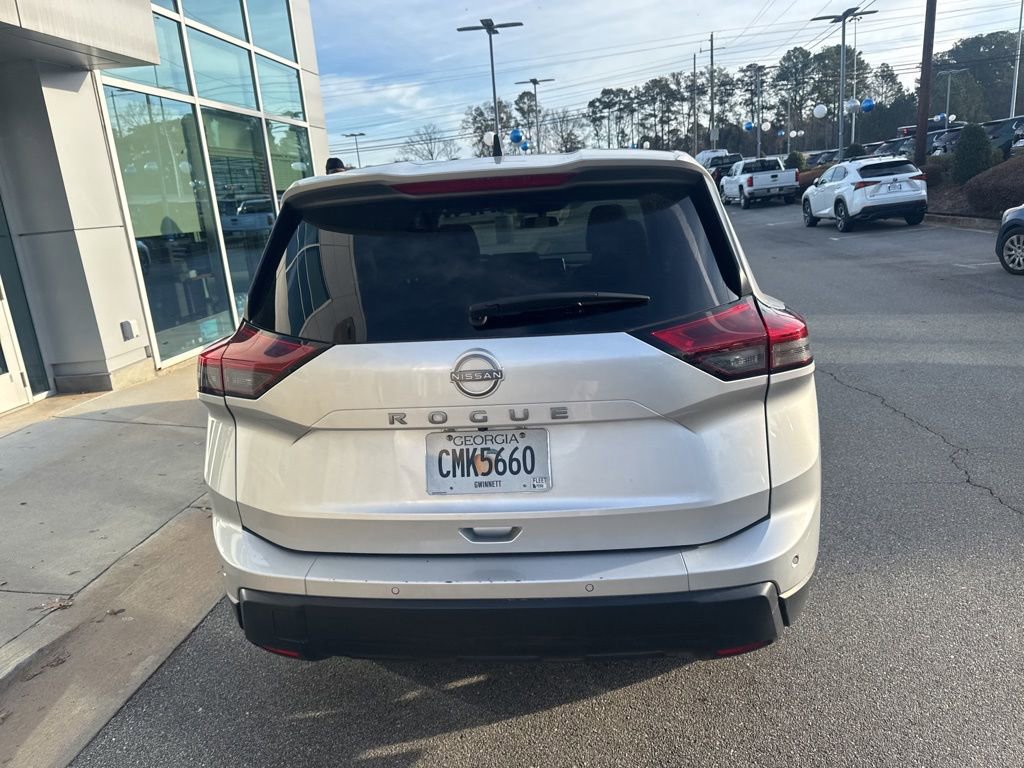 Used 2024 Nissan Rogue S image 7