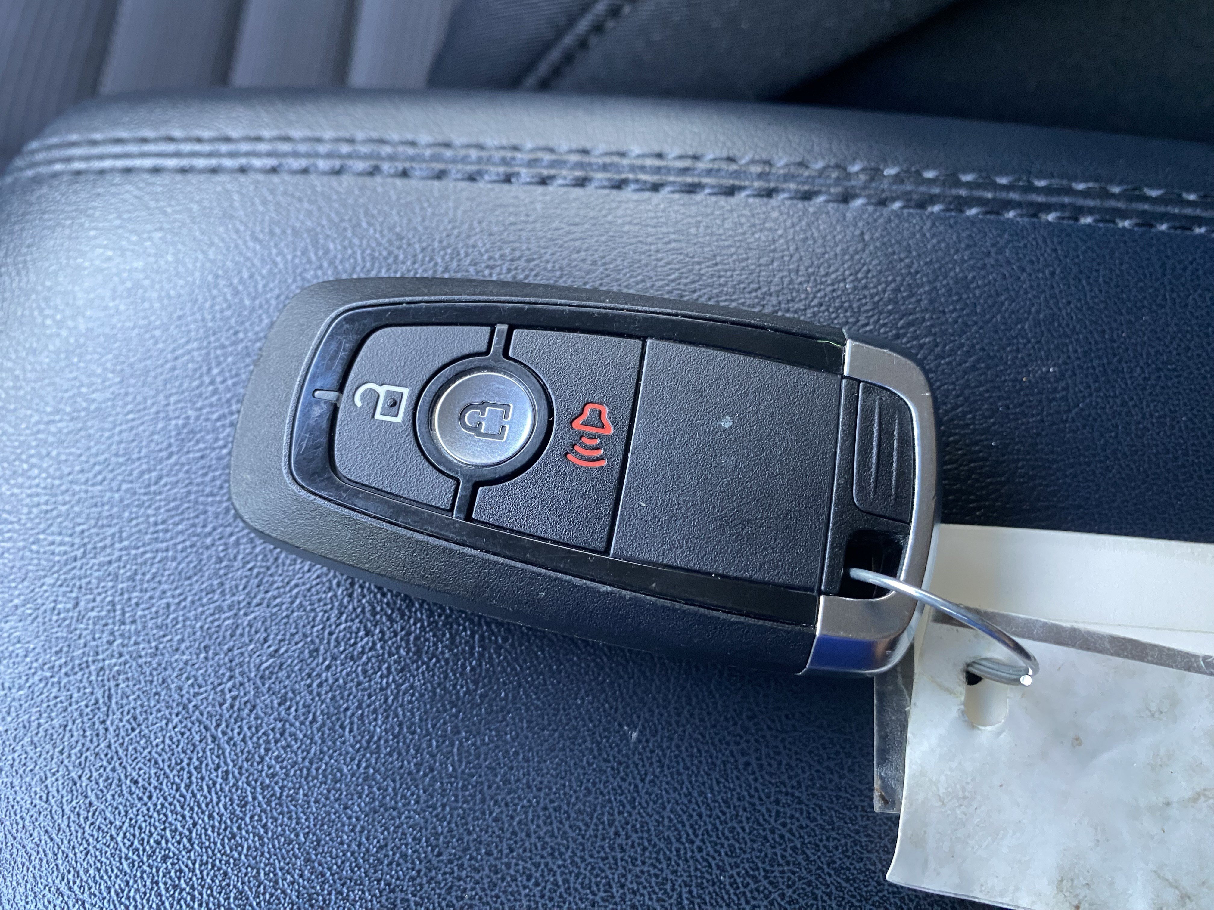 Used 2018 Ford Edge SEL FWD image 37