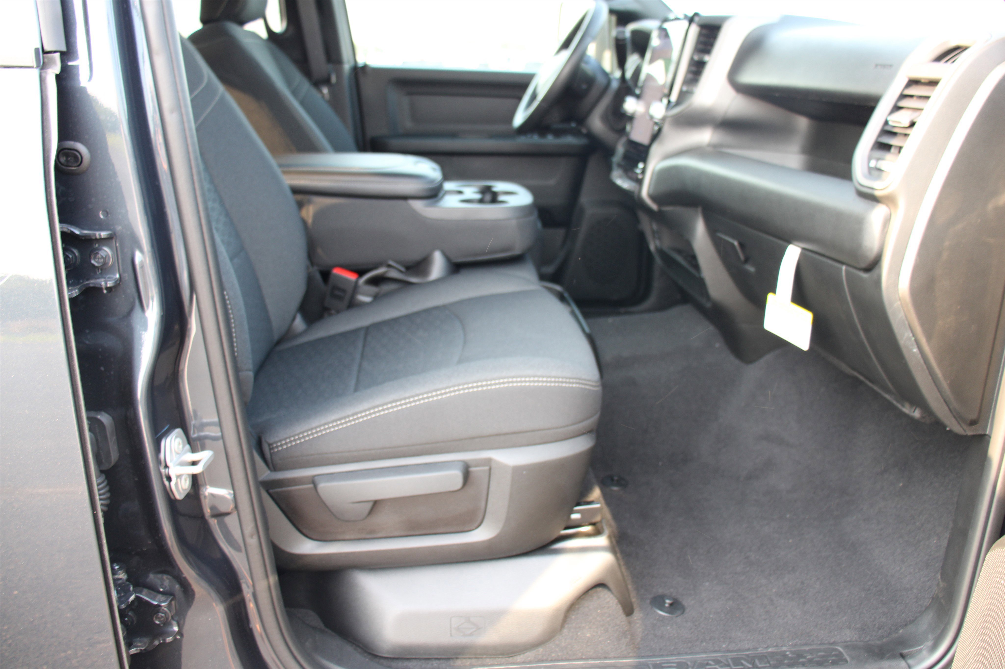 Used 2025 RAM 2500 Tradesman image 26