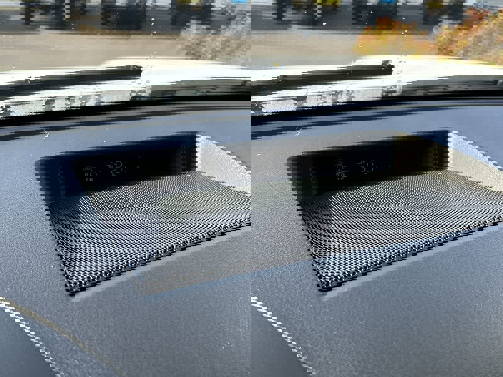 Used 2010 Toyota Tundra 4x4 CrewMax image 22