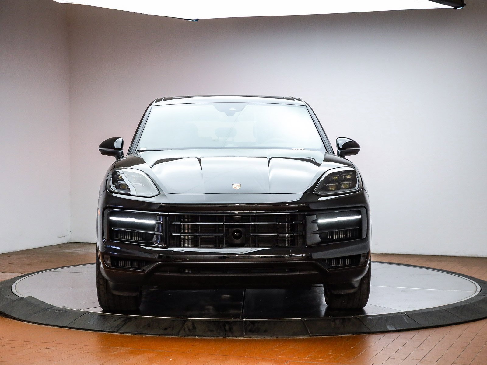 Used 2025 Porsche Cayenne image 11
