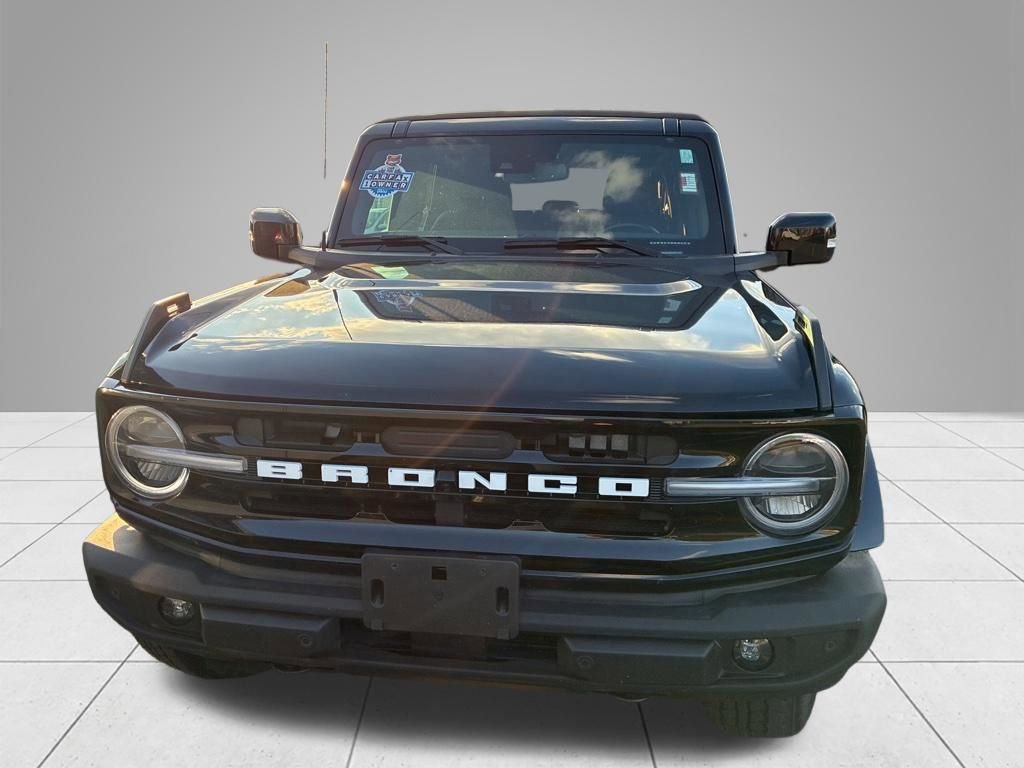 Used 2022 Ford Bronco Outer Banks image 2